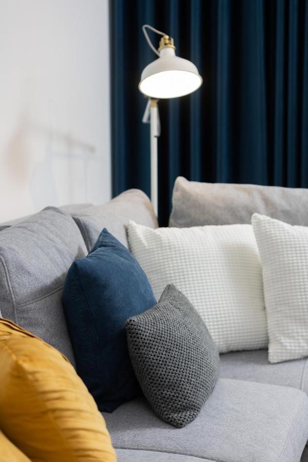 Beautiful & Spacious Warsaw Apartment By Noclegi Renters Екстер'єр фото